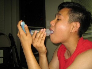 Using an inhaler with a spacer
